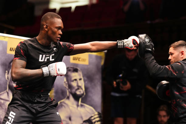 Adesanya at the UFC 293 open workouts