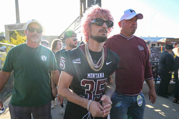 Sean O'Malley graced the match with his titleholder presence